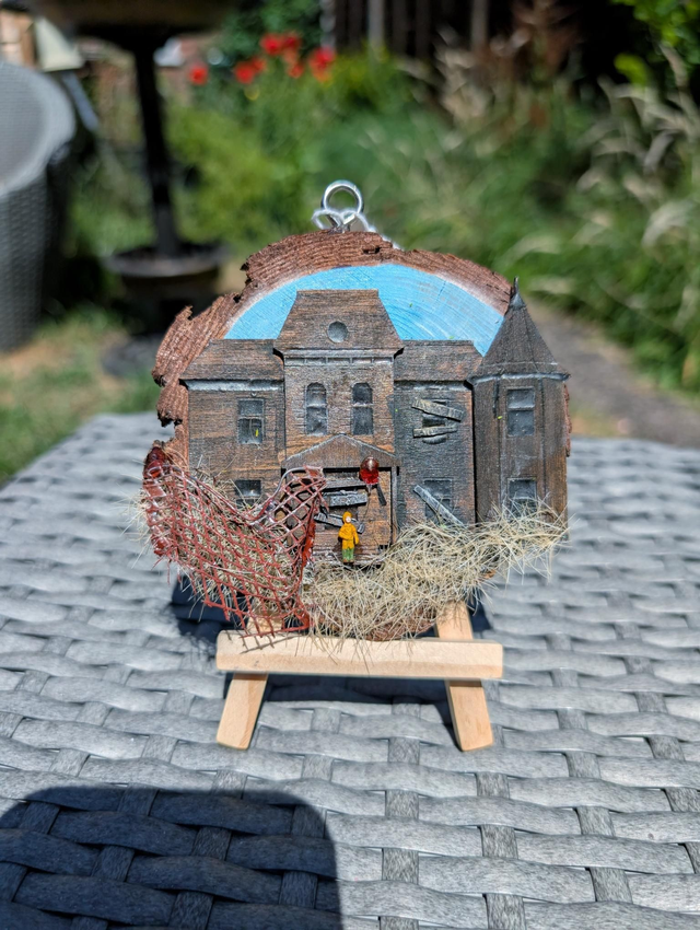 Small Pennywise Lair Log 