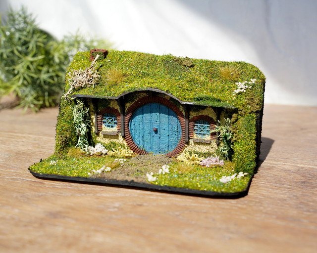 Hobbit Hole Diorama 