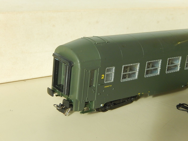 voiture UIC verte 2cl B9c9 Europolitrains 120241 H0