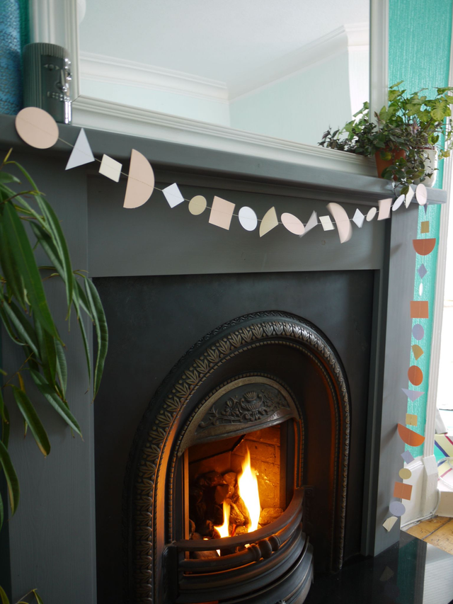 DELYSIA - multi shape garland