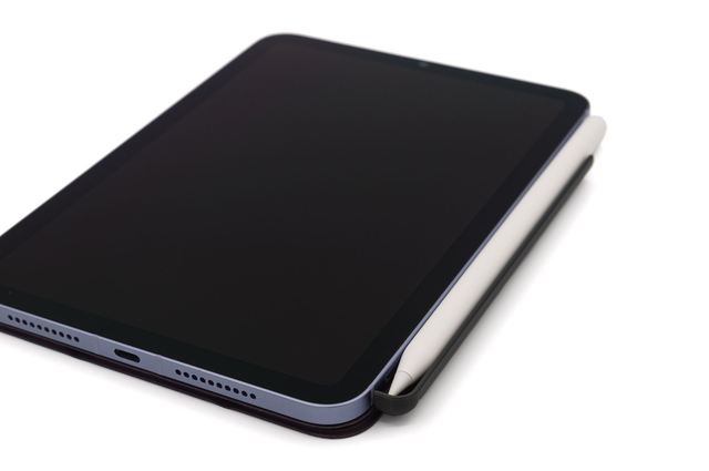 Support d&#039;Apple Pencil pour Smart Folio minimaliste et discret