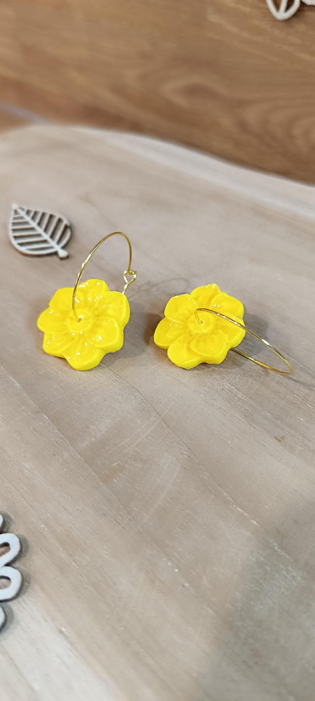 Boucles d'oreilles - Fleur jaune