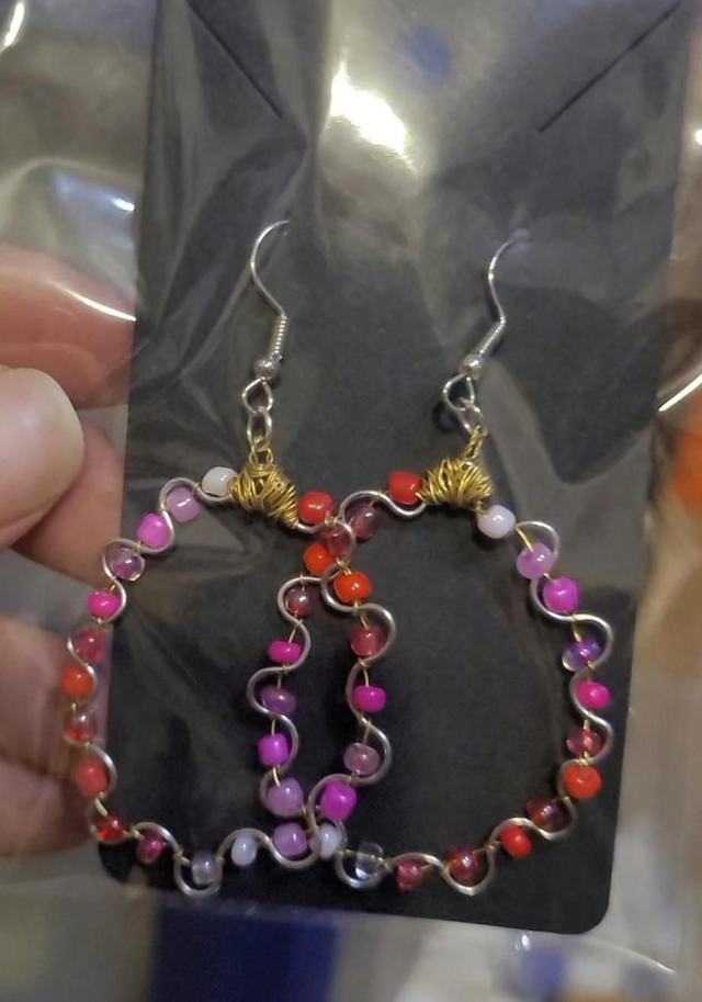 Boucles d'oreilles créoles perlées