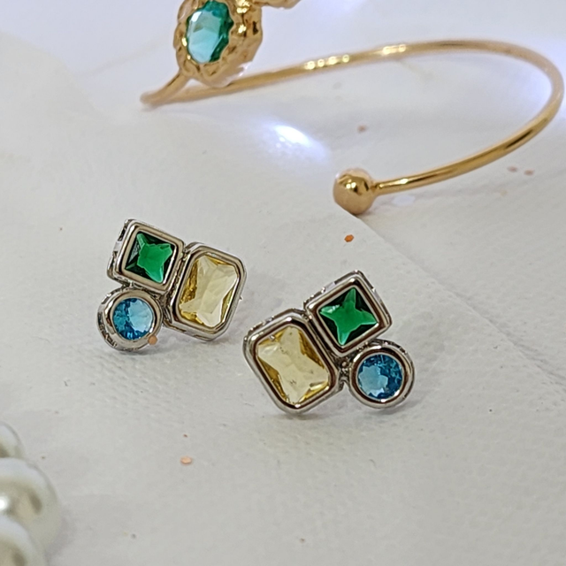 Brinco Quadrado com Pedras Coloridas - Ródio