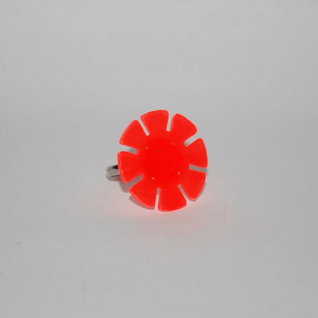 VINTAGE BUILDING TOY RING – different colors available
