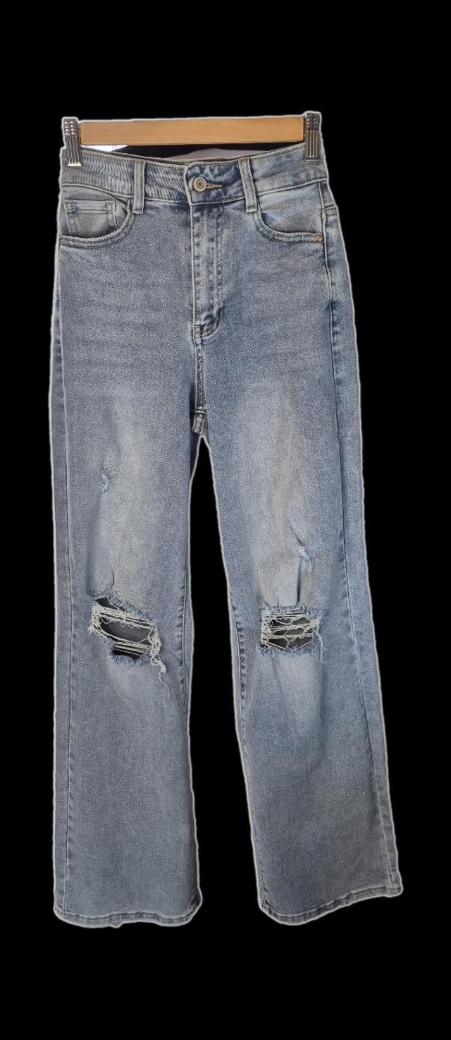 Ripped Dad Fit Jeans