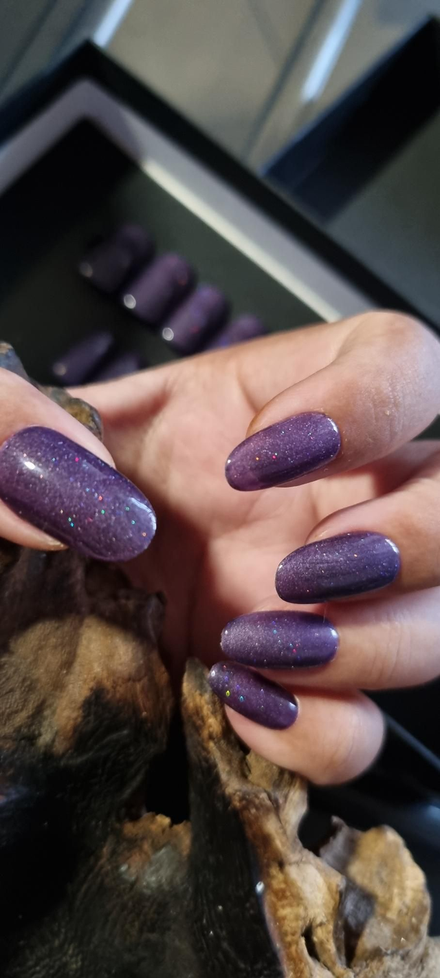 Violet glitter oval S 