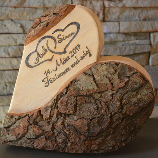 Ewige Liebe, 28 cm – personalisiertes Hochzeitsherz aus Holz
