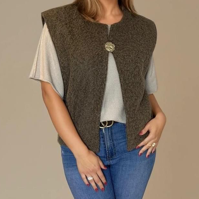 Edna Waistcoat With Golden Broach