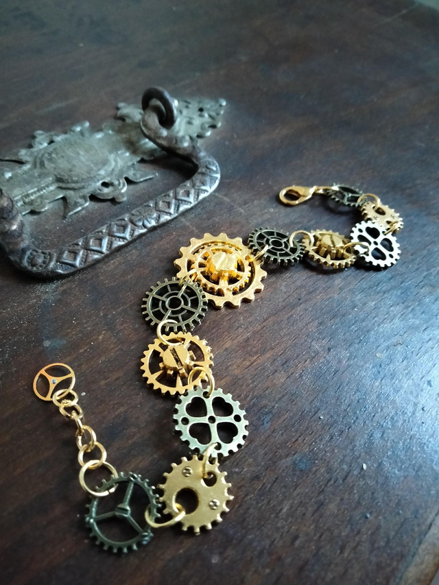 Bracelet assemblage engrenages inspiration steampunk