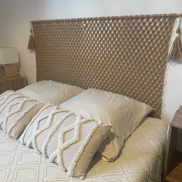 TETE DE LIT EN FICELLE DE JUTE