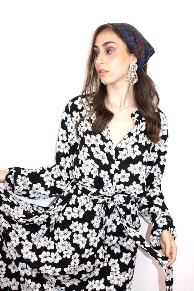 Abito lungo fantasia fiori bianco e nero