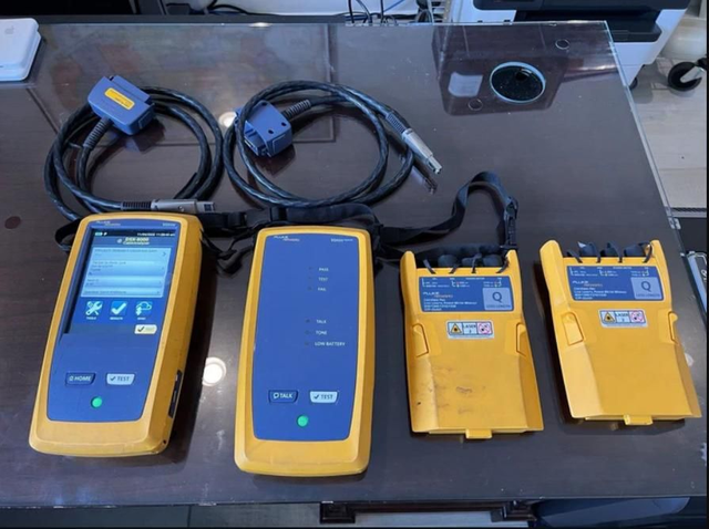 Fluke Networks DSX-8000 Versiv2 DSX Cable Analyzer Cat6a Cat8 Versiv wfiber mod