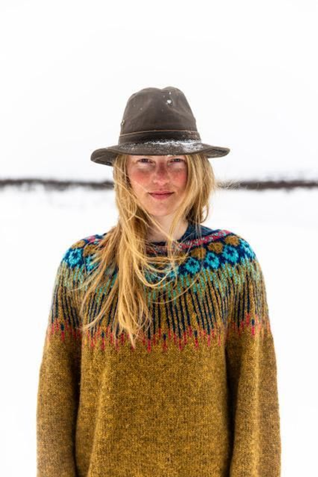 Hopi Sweater Kit - Col 17 (Reddish Yellow Vidde) - Wool & Pattern - Linka Neumann