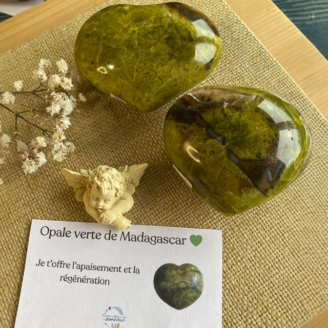 Cœurs en Opale verte de Madagascar 