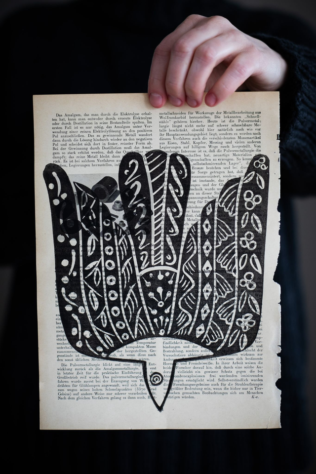 Embroidered 2 - print A4 (vintage paper)