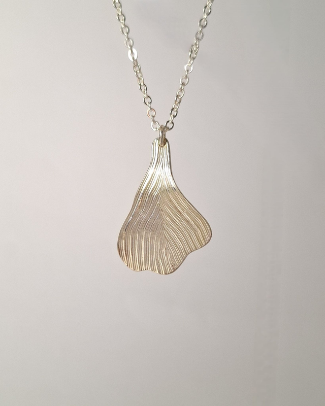 Collier Printemps - Laiton ciselé