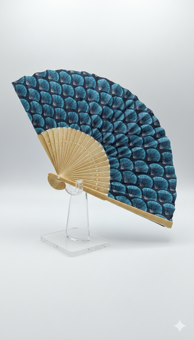 Eventail tissu et bois bleu 