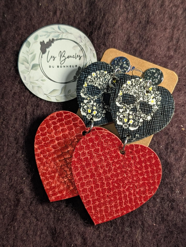 Boucles d'oreilles Marie Laure rouge tête de mort ml049