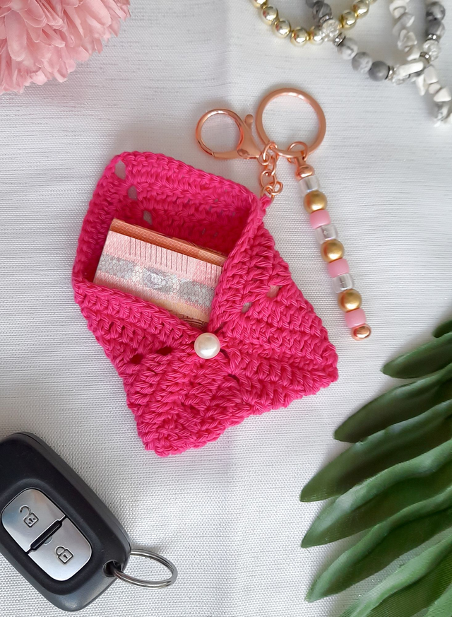 Obesek za ključe pismo