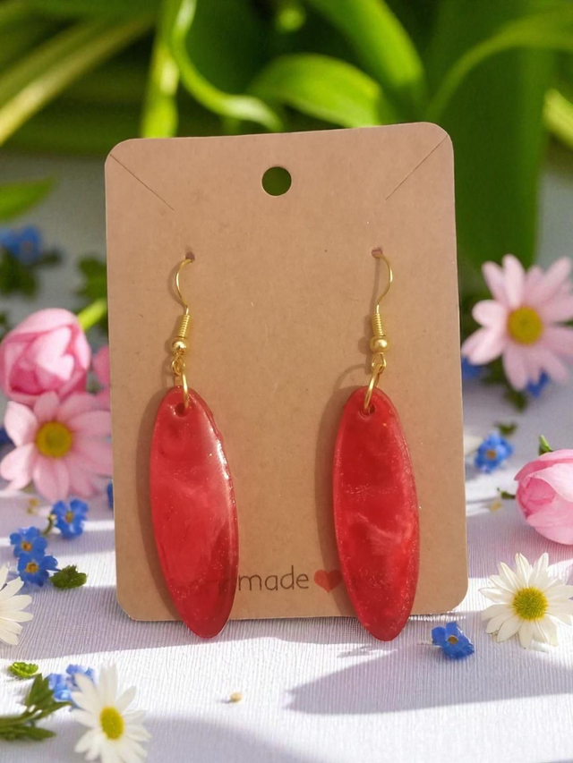 Boucles d'oreilles artisanales en résine uv, hypoallergéniques fait main en France