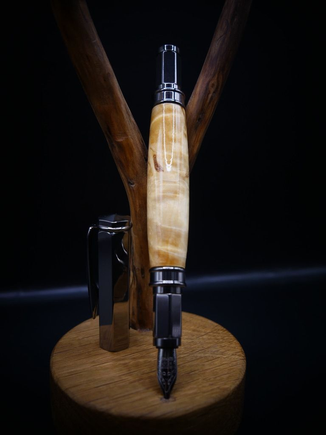 Stylo plume memphis Bouleau madré