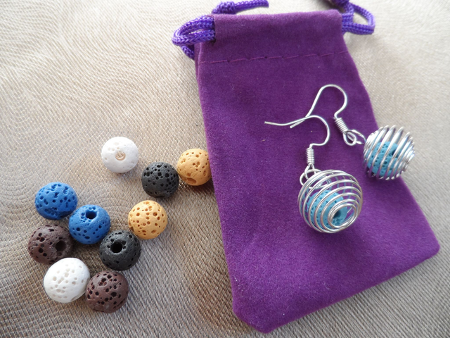 Boucles d'oreilles pierres de lave en cage - Aromathérapie