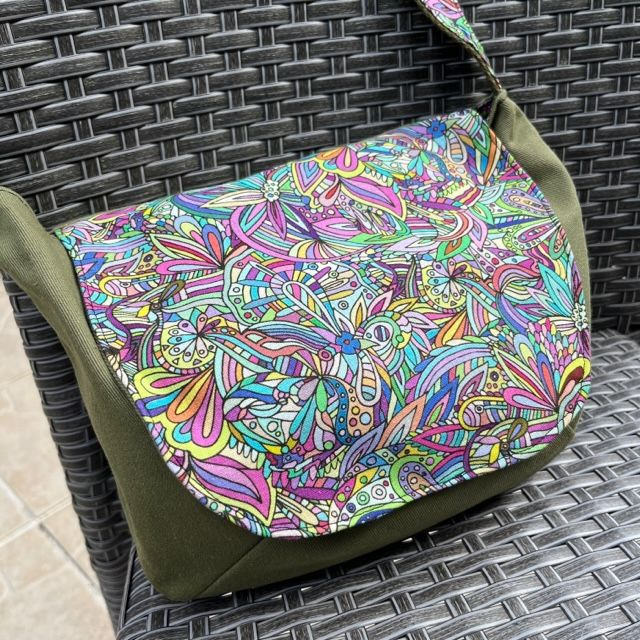 Besace moyenne - Kaki/bleue