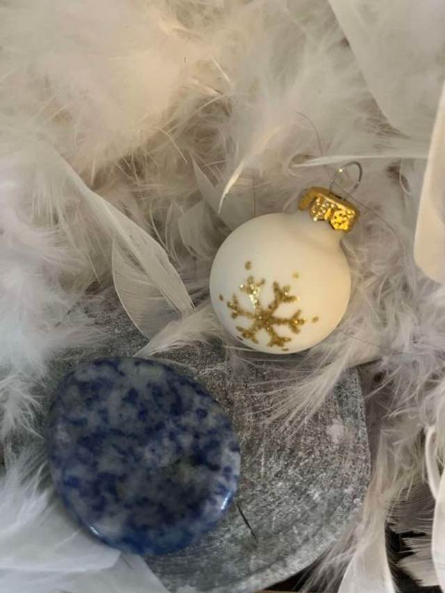 Worry stone sodalite