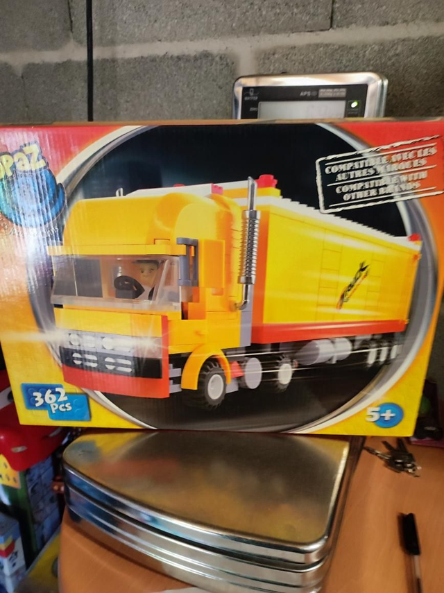CAMION 362 PIECES