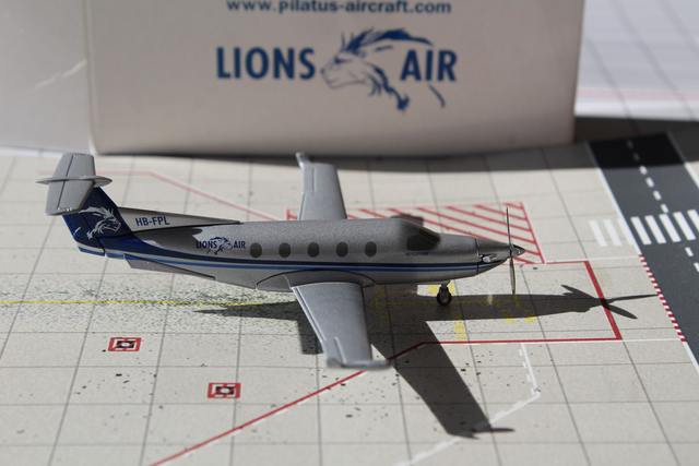 Lions Air Pilatus PC-12 (HB-FPL), 1:144