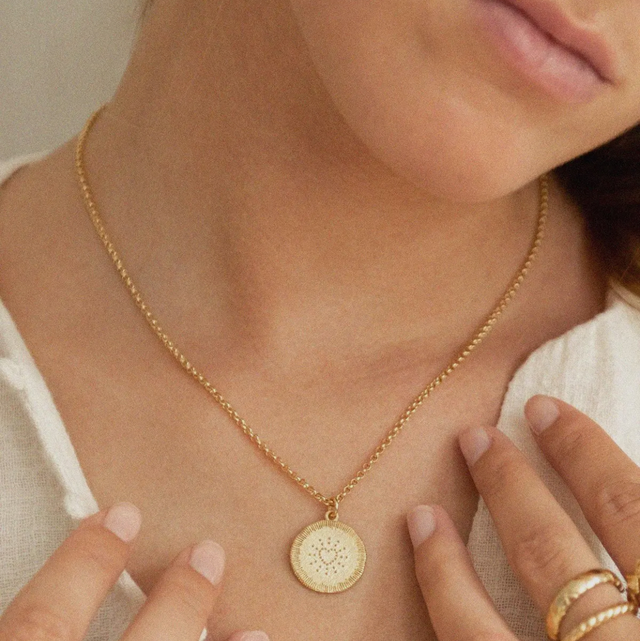 COLLIER LOVE