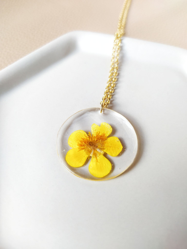 Collier jaune