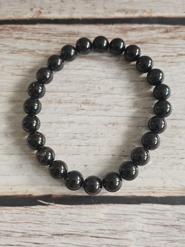 Bracelet en Grenat noir – 8 mm