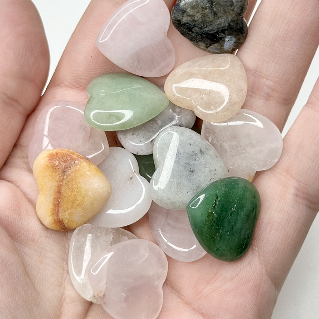 15 x mixed flat hearts