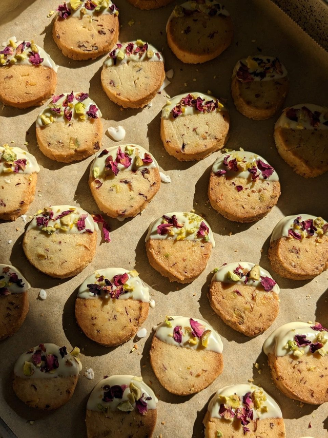 Rose &amp; Pistachio