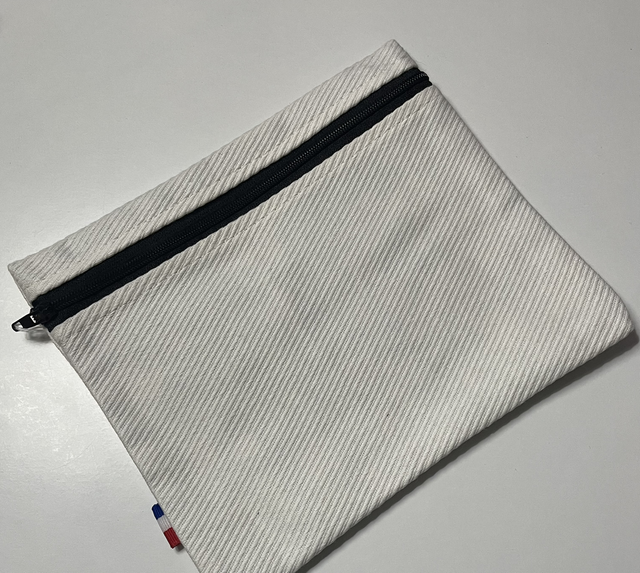 Pochette Raymonde 