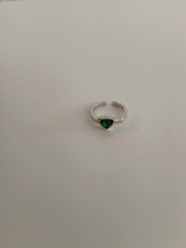 Groene steen zilverkleurige open ring