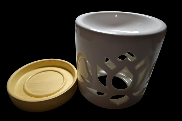 Brûle-Parfum Nénuphar – "Harmonie Florale"