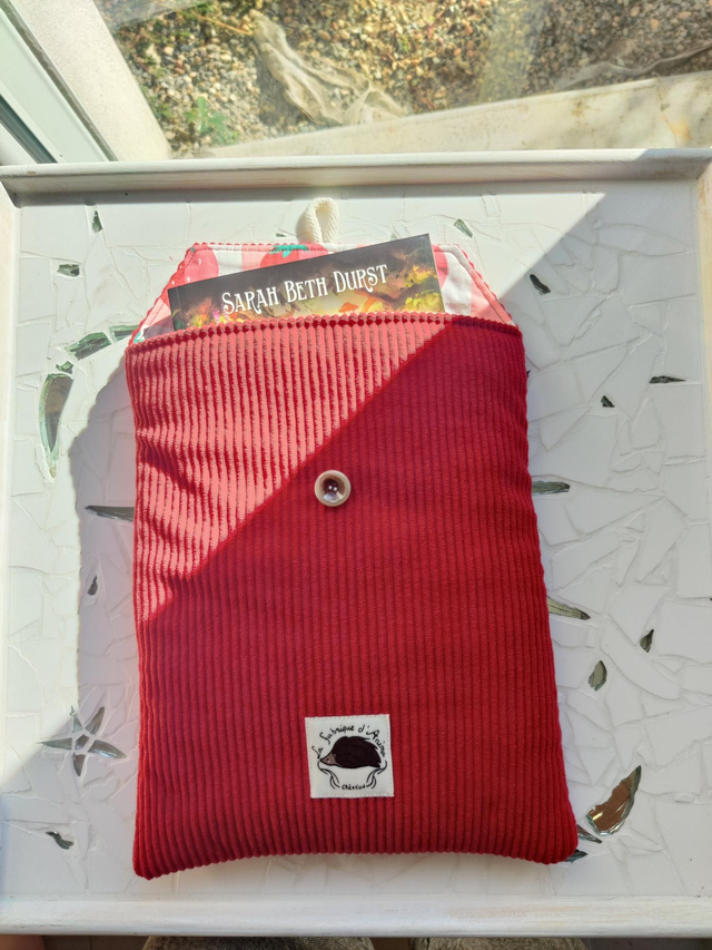 Housse livre " fraise et velours "