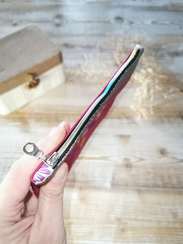 ✨ Pochette "Good Vibes" brodée - Fuschia ✨