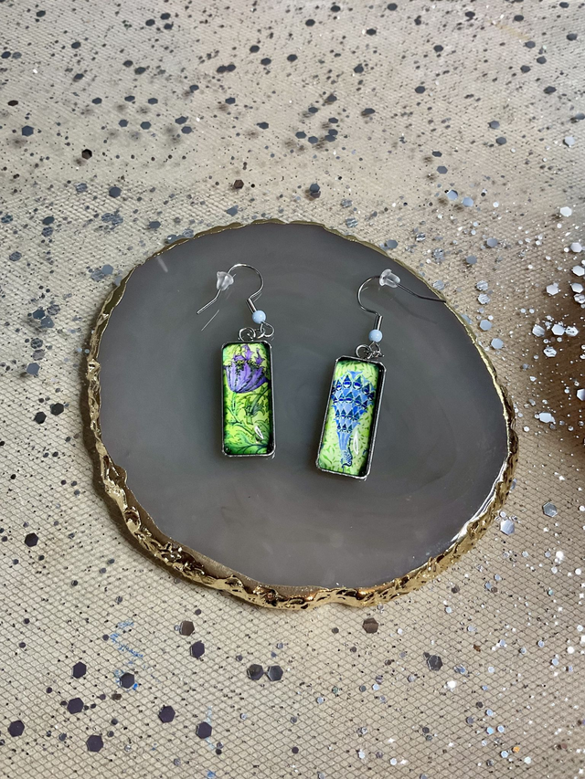 Handmade cabochon earrings. Flower design.