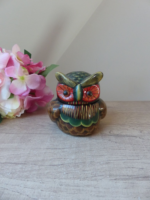 Boîte à bijoux vintage hibou en céramique colorée – rangement décoratif fait main avec intérieur velours rouge – déco rétro bureau ou maison