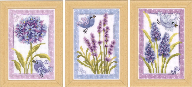 Counted cross Stitch Bird with Flowers