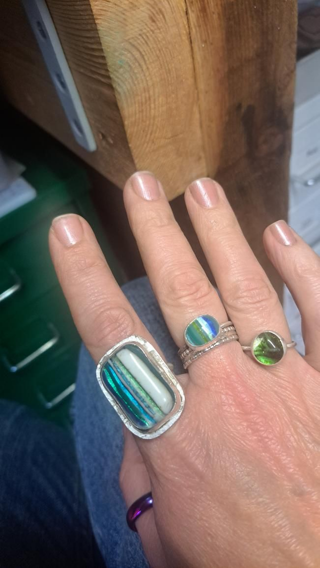 Chunky vanilla strip ring