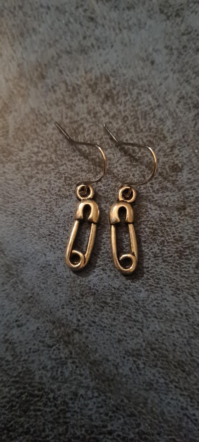 New Silver  Nappy Diaper Pin Earrings Hooks