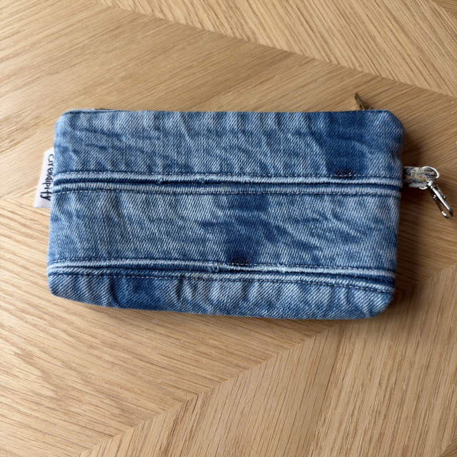 Dash purse