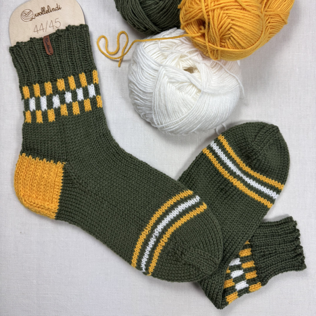 Wollsocken handgestrickt, Größe 44/45