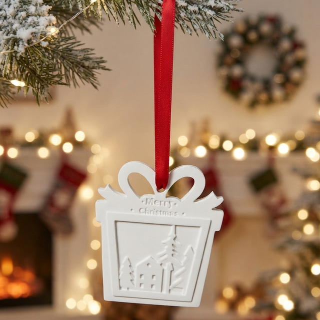Paint Your Own Christmas Bauble
