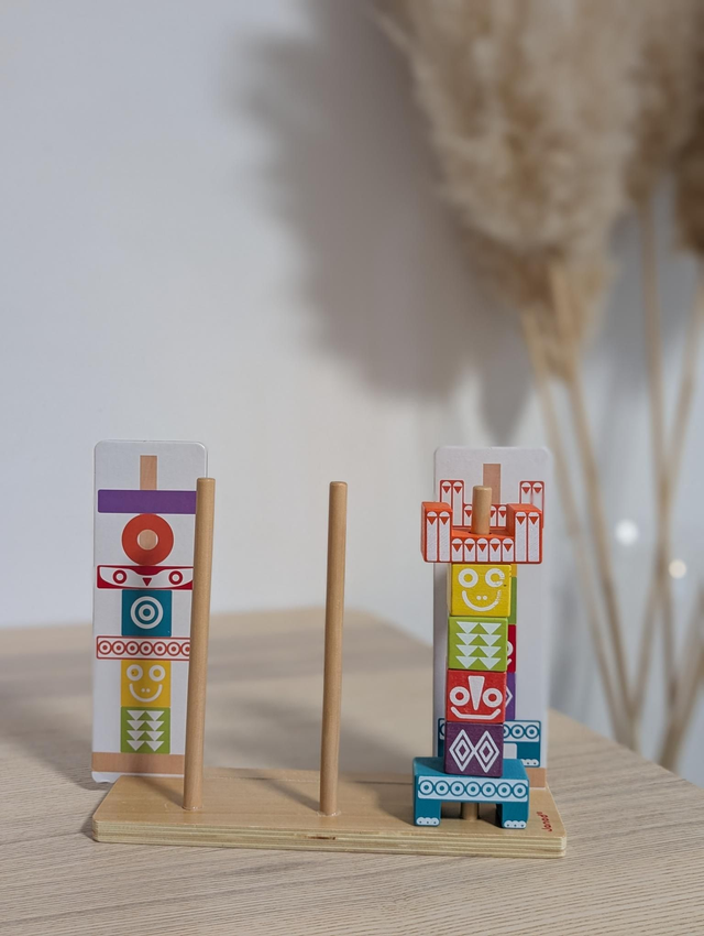 Empile Totem Janod - Prix neuf : 29.99 euros